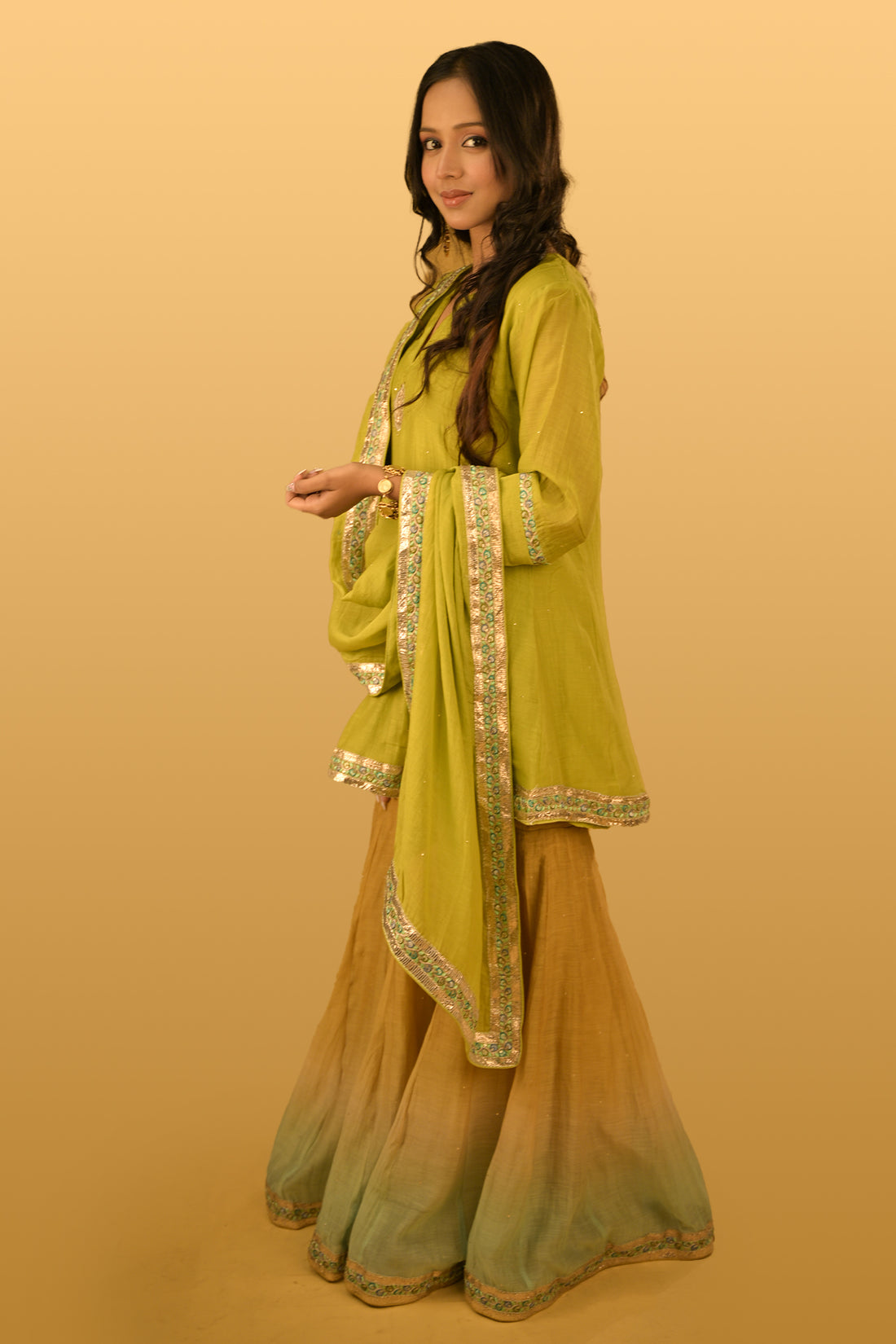 Kanak Sharara Set